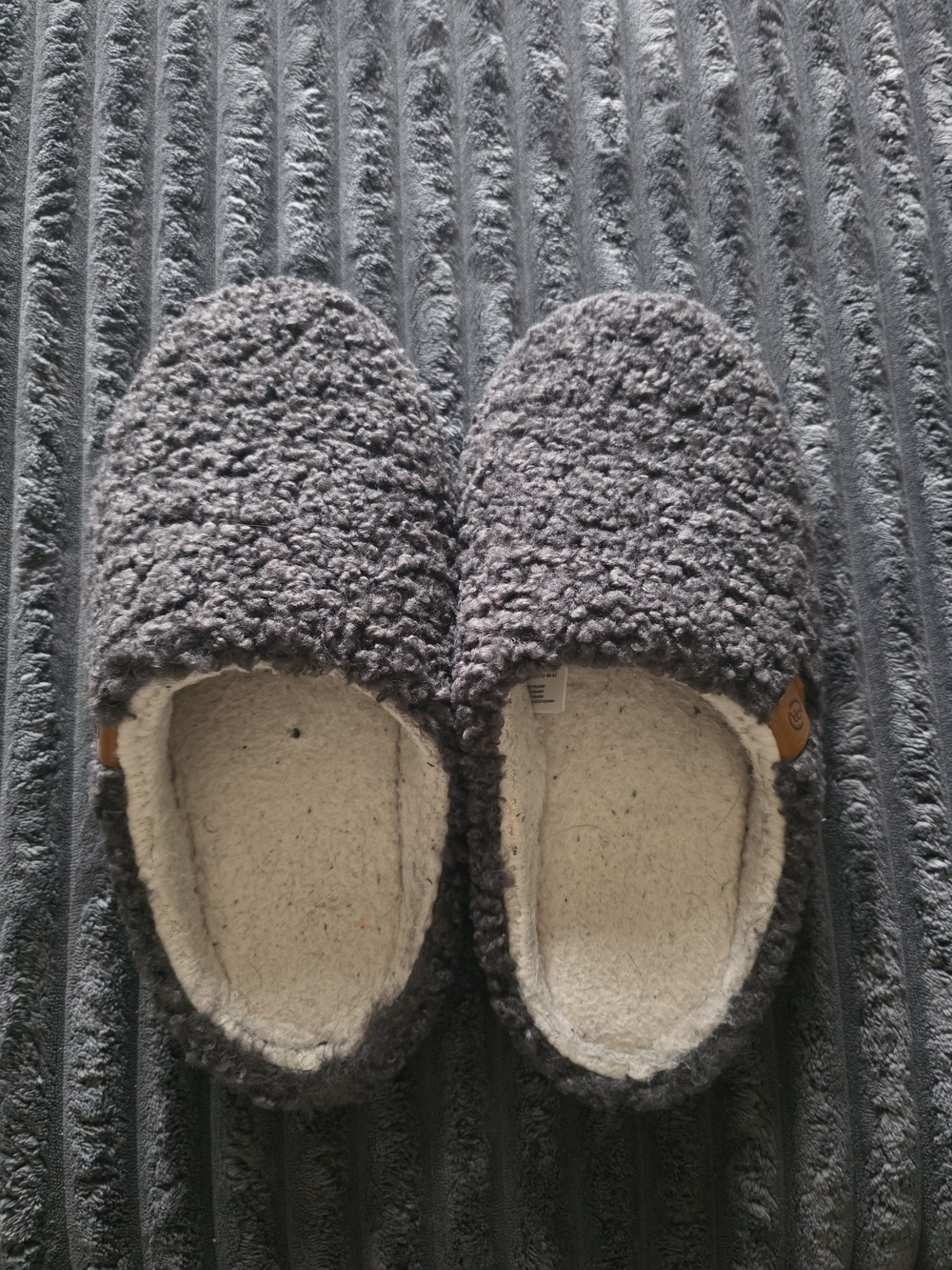 Cozy Fuzzy Slip-On Slippers in Charcoal Gray